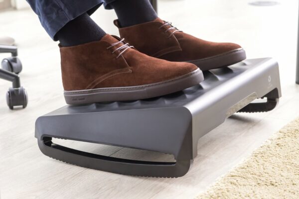 Podložka pod nohy Fellowes BREYTA černý