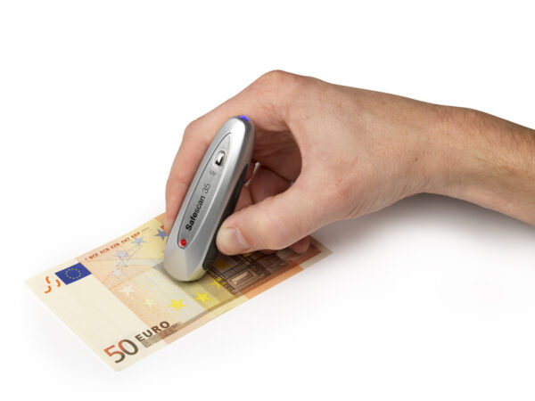 112-0267_dopl1_800x600 Detektor padělků SAFESCAN 35