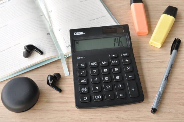 14_30100.09_03 Kalkulačka DESQ NG, černá