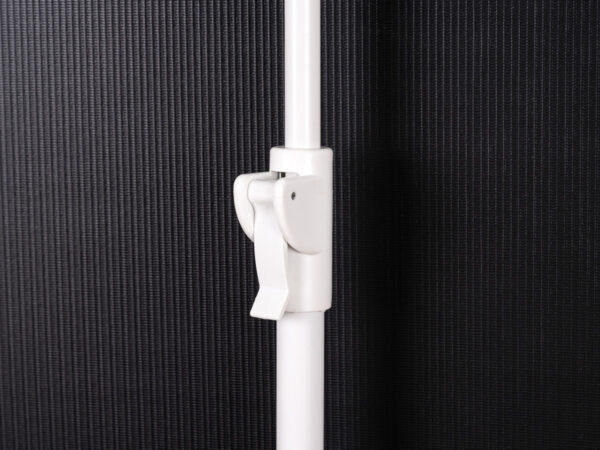 14_XRT-00110_6-1 Projekční plátno AVELI stativ, 150x94cm (16:10) 70"