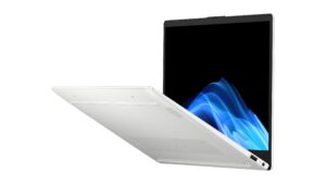 25C1_Omnibook_3_15_Glacier-Silver-1 HP Omnibook 3/15-fn0001nc/AI7-350/15,6"/FHD/24GB/512GB/AMD int/W11H/Silver/2R