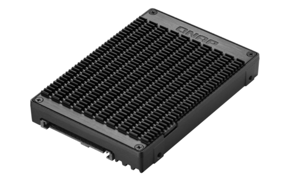 QNAP adaptér QDA-U2MP (2x M.2 PCIe NVMe SSD slot v 2,5" U.2 PCIe NVMe SSD rámečku)
