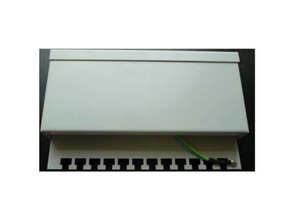 4041b Patch panel Box 8-port Cat5E STP na zed´
