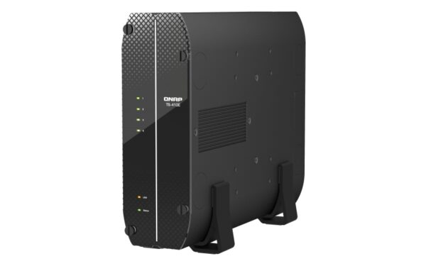 QNAP TS-410E-8G (4core 2,6GHz, 8GB RAM, 4x 2,5" SATA, 2x 2,5GbE, 4x USB 3.2, 1x 4K HDMI, fanless)