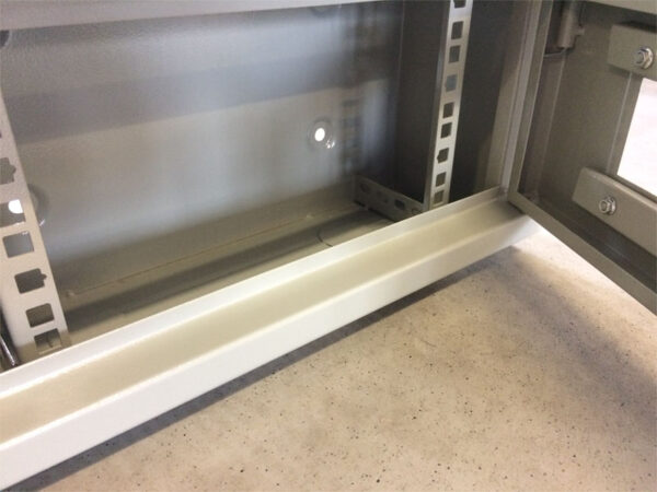 7020_4U_140_sklo_g2_800 10" rack jednodílný 4U/140 DATACOM Šedý Skl.dv.