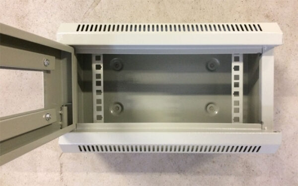 7020_4U_140_sklo_g5_800 10" rack jednodílný 4U/140 DATACOM Šedý Skl.dv.