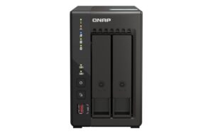 713_1656473175_E794A2E59381E59C96_TS-253E_FRONT_s QNAP TS-253E-8G (4core 2,6GHz, 8GB RAM, 2x SATA, 2x M.2 NVMe slot, 2x HDMI 4K, 2x 2,5GbE, 4x USB)