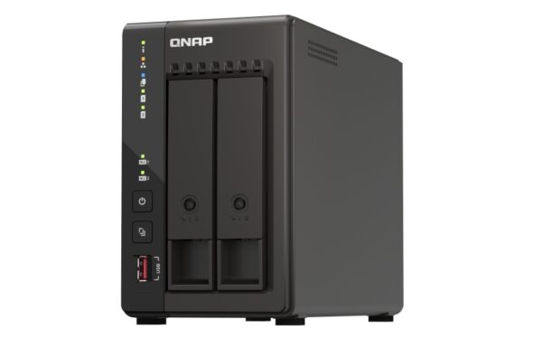 QNAP TS-253E-8G (4core 2,6GHz, 8GB RAM, 2x SATA, 2x M.2 NVMe slot, 2x HDMI 4K, 2x 2,5GbE, 4x USB)