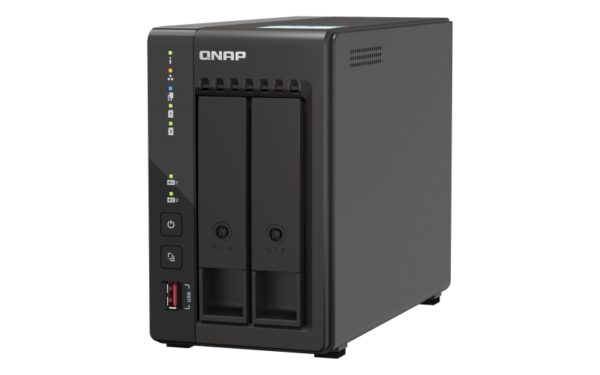 QNAP TS-253E-8G (4core 2,6GHz, 8GB RAM, 2x SATA, 2x M.2 NVMe slot, 2x HDMI 4K, 2x 2,5GbE, 4x USB)