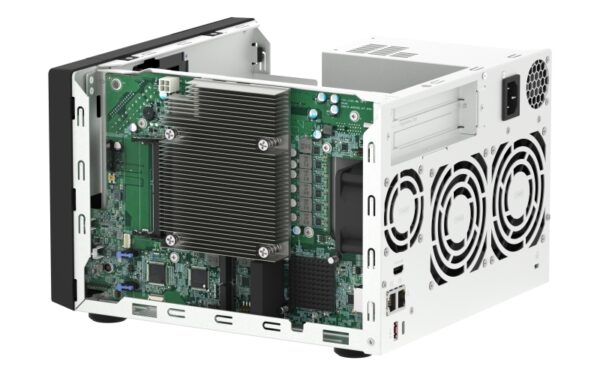QNAP TVS-h674-i5-32G (6core 4,4GHz, ZFS, 32GB RAM, 6x SATA, 2x M.2 NVMe, 2x PCIe, 2x 2,5GbE, HDMI)
