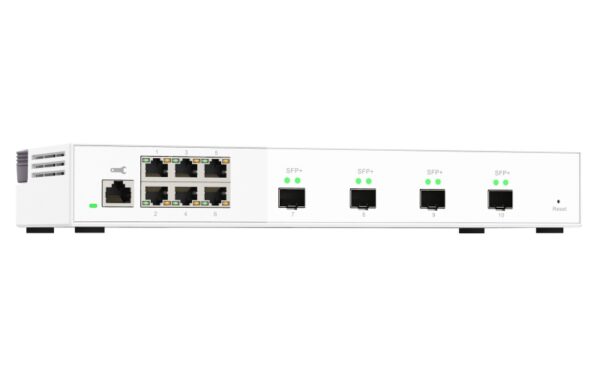 QNAP řízený switch QSW-M2106-4S (6x 2,5GbE RJ45 a 4x 10GbE SFP+)