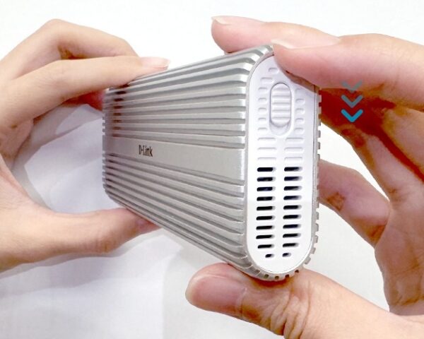 D-Link DSP-411 USB-C 4.0 M.2 NVMe SSD Enclosure