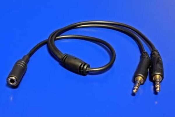 EPO4PM2XF4_s Redukce audio 4 pólový jack3,5F - 2x jack3,5M