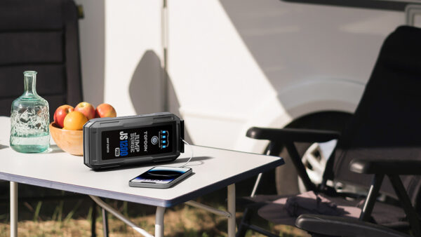 JS1200Pro_1000_02 Car Jump Starter JumpSurge 1200 PRO/10000mAh/max výstupní proud 1800A/2xUSB-A/USB-C/DC Jack