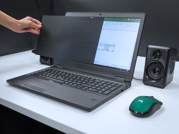 Lifestyle-Owl-1-5 Privátní filtr Natec OWL 16" 16:10