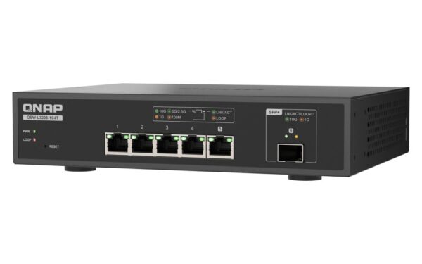 QNAP-switch-QSW-L3205-1C4T-b QNAP switch QSW-L3205-1C4T (4x 10GbE port, 1x 10G SFP+/NBASE-T Combo, Lite Managed)