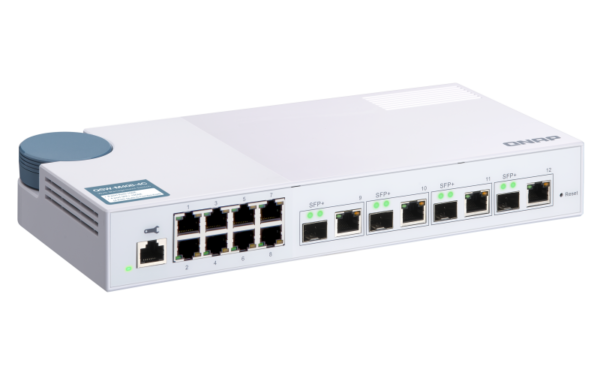 QNAP řízený switch QSW-M408-4C (12 portů: 8x Gigabit port + 4x 10G SFP+ / 10GbE kombo porty)