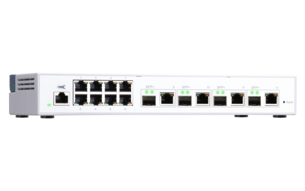 QNAP řízený switch QSW-M408-4C (12 portů: 8x Gigabit port + 4x 10G SFP+ / 10GbE kombo porty)