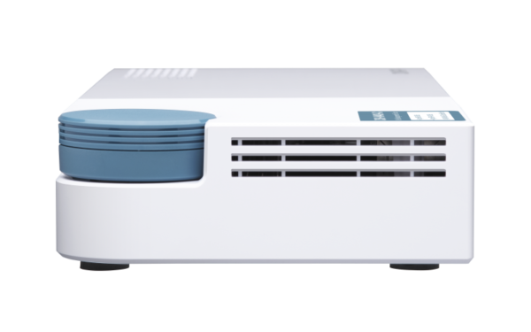 QNAP řízený switch QSW-M408-4C (12 portů: 8x Gigabit port + 4x 10G SFP+ / 10GbE kombo porty)