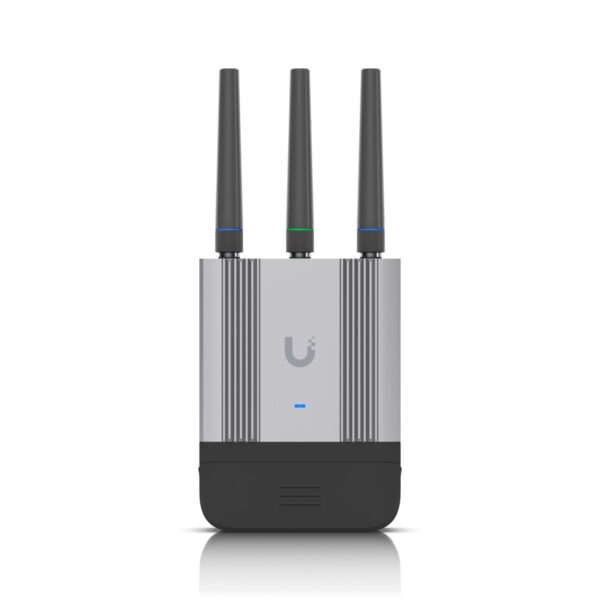 UMR-Industrial-7-_s Ubiquiti UMR-Industrial - Mobile Router Industrial