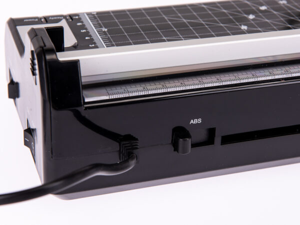 Laminátor AVELI Combi A4