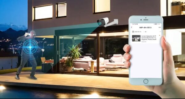 k4p4tr_human Tenda K4P-4TR - PoE kamerový set 4MPx, 4CH NVR + 4x IP kamera 4MPx, IP67, zvuk, web. rozhraní,CZ app