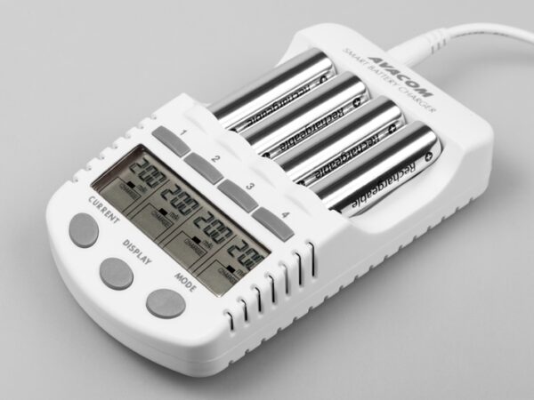 nasp-4aw-lcd-4 AVACOM JVL-505 inteligentní nabíječka baterií (AA, AAA)