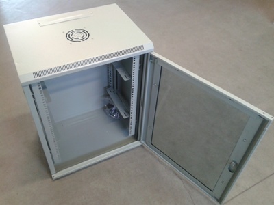 obr1-8 Datacom 19"rozvaděč jednodílný 15U/hl.450mm