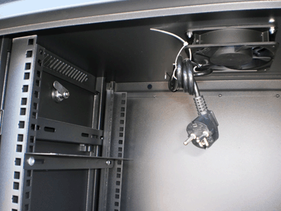 Datacom 19" rozvaděč 12U/450 mm (sklo) černý