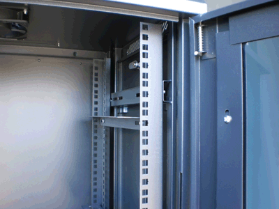 Datacom 19" rozvaděč 12U/450 mm (sklo) černý