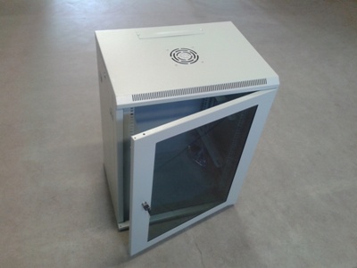 obr6-1 Datacom 19"rozvaděč jednodílný 12U/hl.450mm