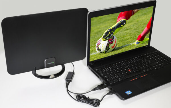 EVOLVEO Xany 2A, 230/5V, aktivní pokojová anténa FM/DAB+/DVB-T2, filtr LTE,4G,5G