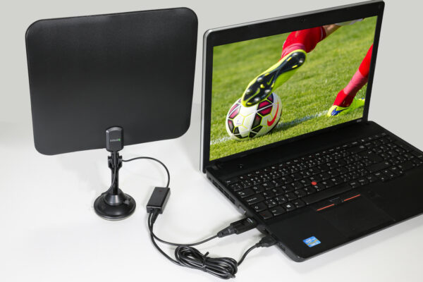 pc-2 EVOLVEO Xany 2C LTE 230/5V, aktivní pokojová anténa FM/DAB+/DVB-T/T2, filtr LTE